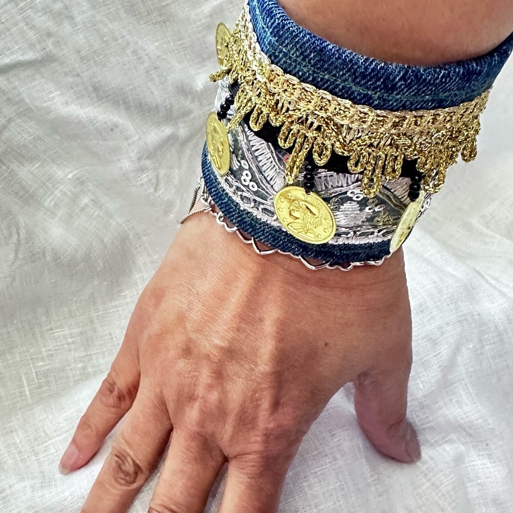 OOAK Upcycled Denim Gold Coin Charm Sequins Cuff Bracelet Boho Lined Signed - Picture 5 of 12